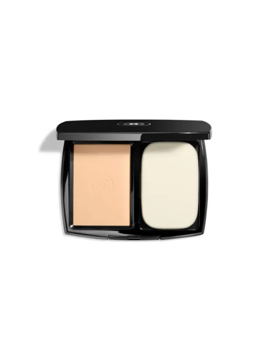 Chanel Ultra Le Teint Compact SPF15 B20